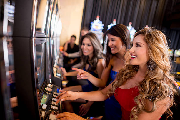 Hongkong Pools draw schedule and slot game interface on menangbet menang123